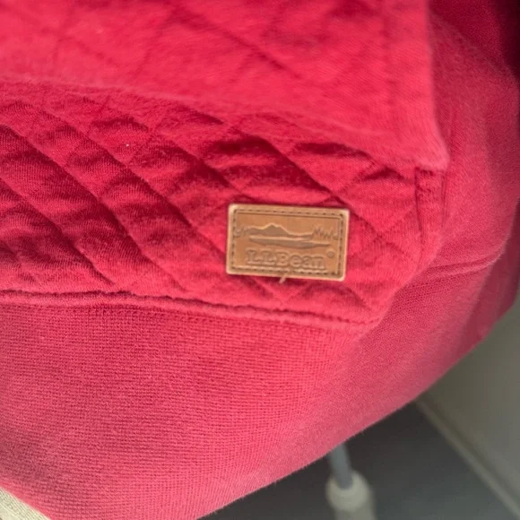 L.L. Bean Women's Red Quilted Jacket - Picture 2 of 5